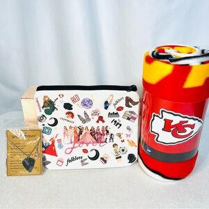 KC Chiefs Throw and Fashion Pouch and Necklace Set - New
